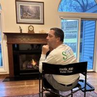 Presidential_Cootieman_in_10000_chair